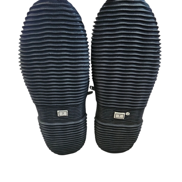 Cressi Minorca 3mm Long Water Sport Boots, Size: 7 Men, 8 Women - Picture 6 of 10